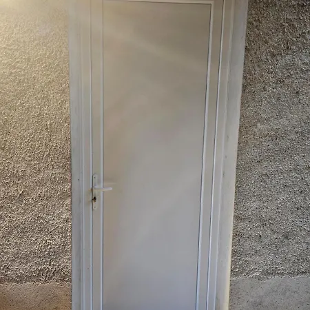 Large 3 With Private Garden *